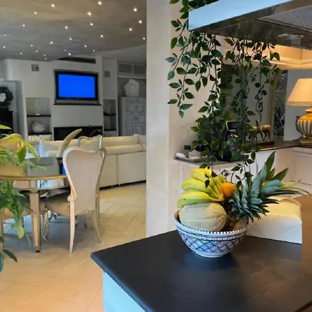 Villa La Maga Circe *